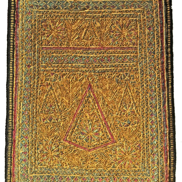 Albero della vita e simboli dell'uiverso. Ricamo-talismano zoroastriano matrimoniale di buon augurio.