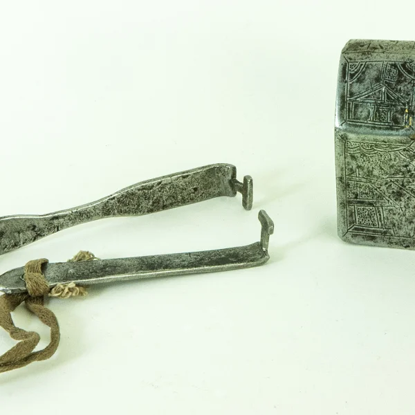 TSOOKH (Lucchetto a molla con chiave a incastro)