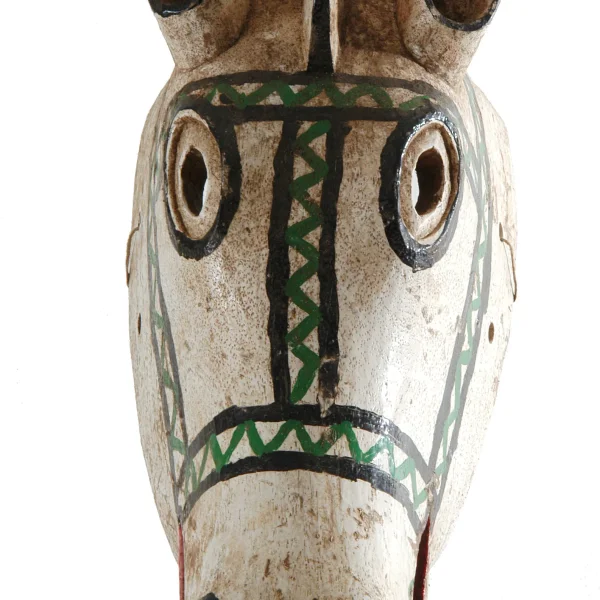 Marionetta teriomorfa