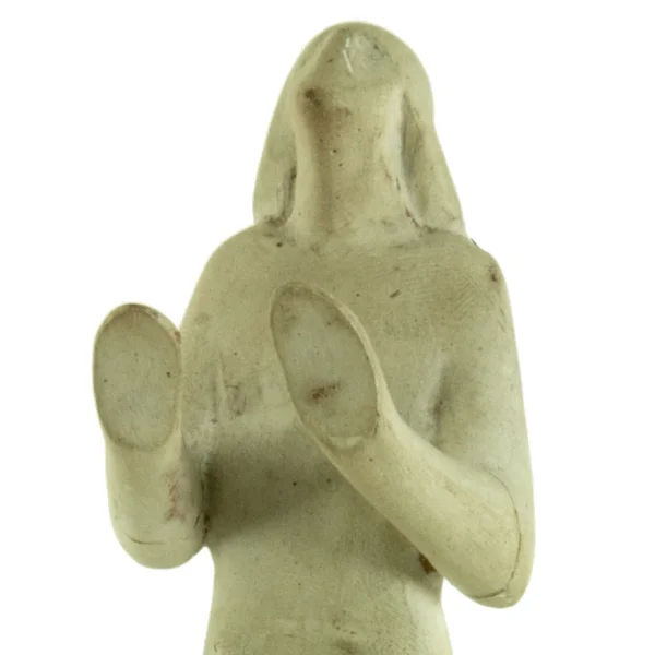 Nudo con mani in avanti