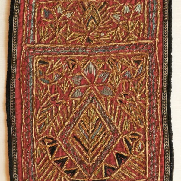 Albero della vita e simboli dell'uiverso. Ricamo-talismano zoroastriano matrimoniale di buon augurio.