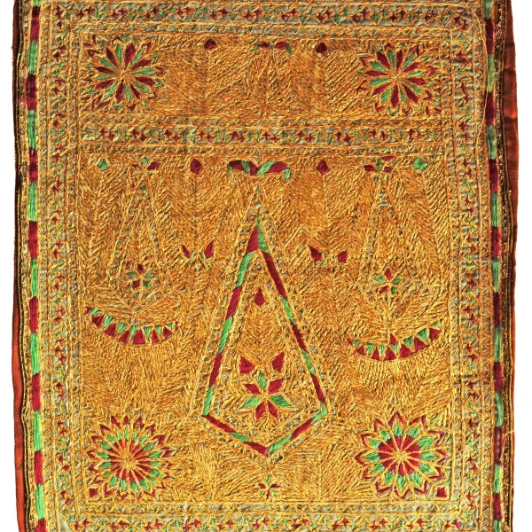 Albero della vita e simboli dell'uiverso. Ricamo-talismano zoroastriano matrimoniale di buon augurio.
