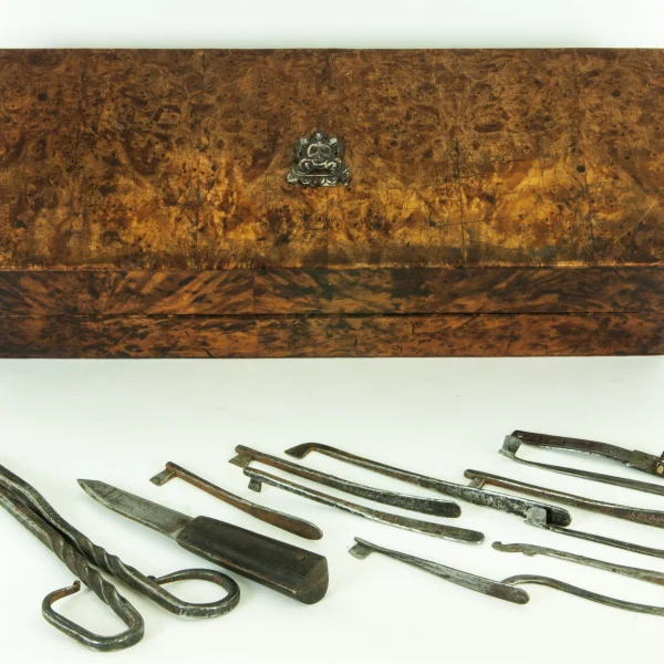 EMCHI-IIN SAV (Scatola con Set medico-chirurgico)