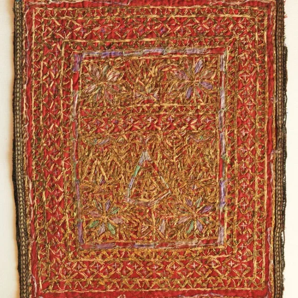 Albero della vita e simboli dell'uiverso. Ricamo-talismano zoroastriano matrimoniale di buon augurio.
